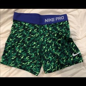 Nike Pro Dri-Fit Stay Cool Compression Shorts Girls L